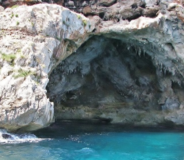 excursiones en barco por Mallorca cuevas de colom